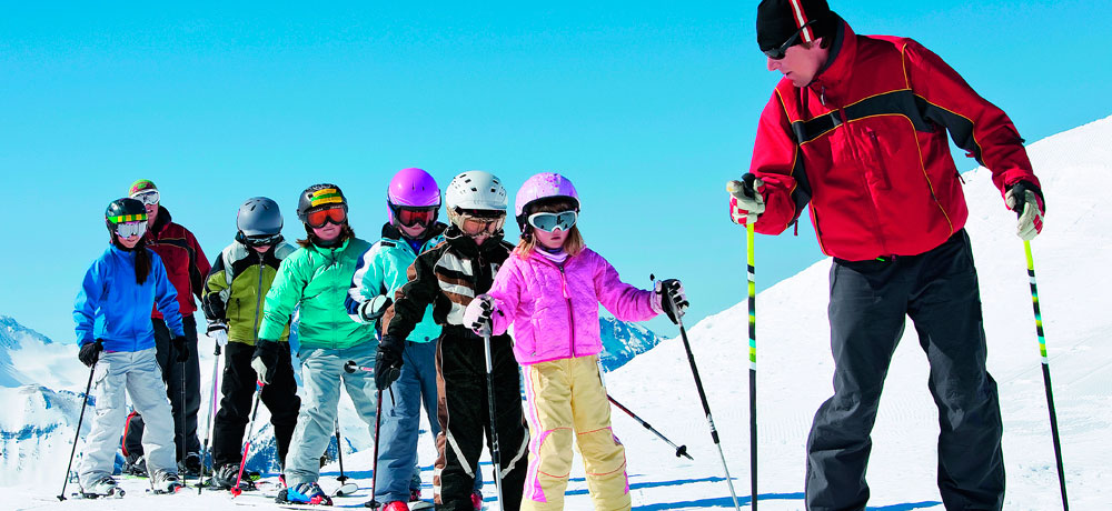 Skiing school with childcare